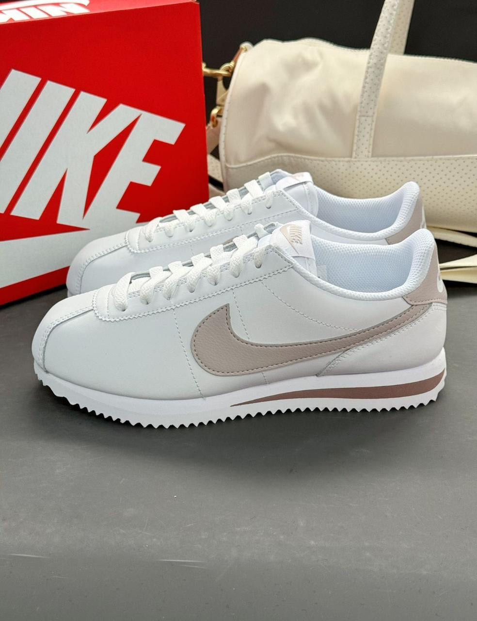 Nike Cortez