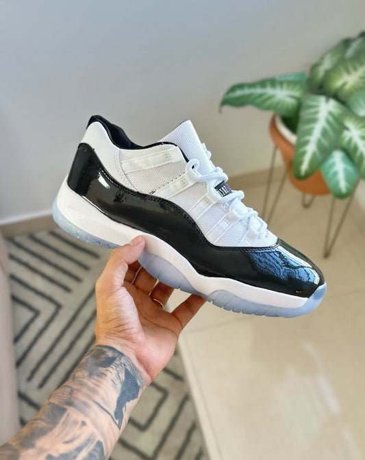 Jordan retro 11