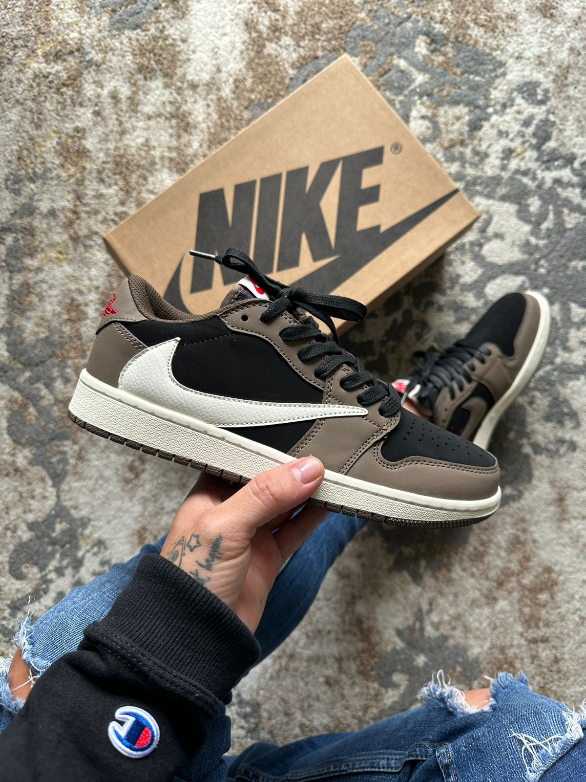 Jordan retro 1 Travis