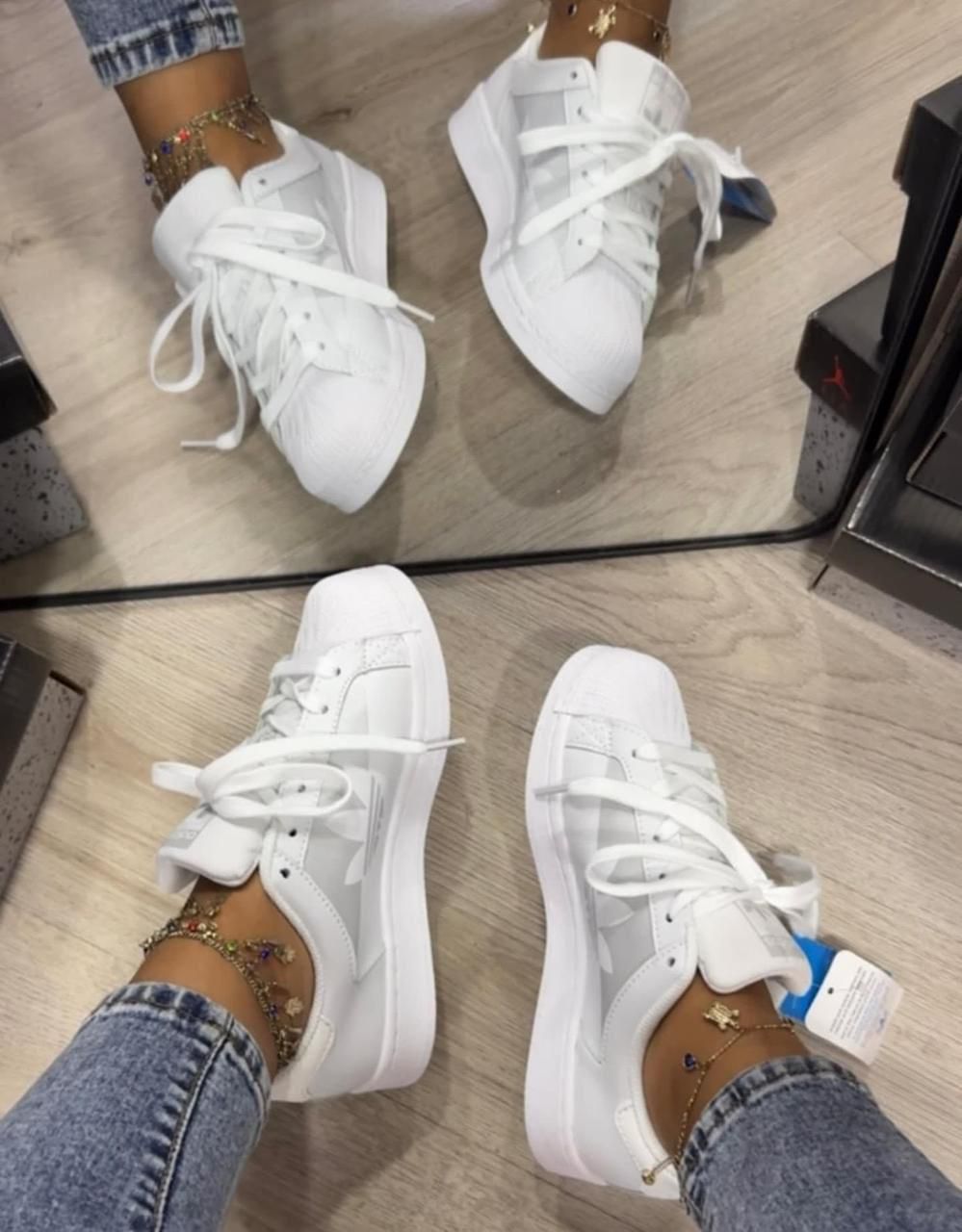 Adidas Superstar